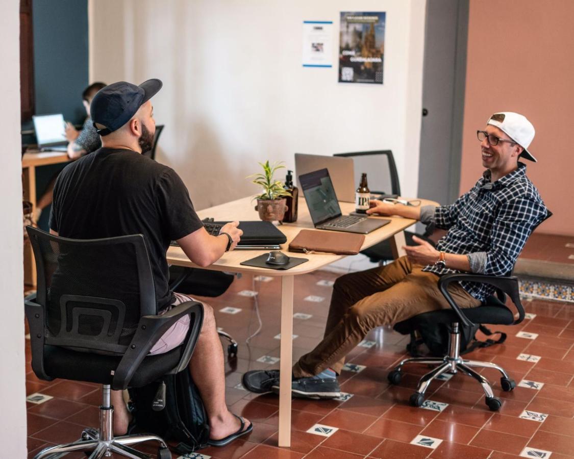 Coliving Chingon Vandrerhjem Guadalajara Eksteriør bilde